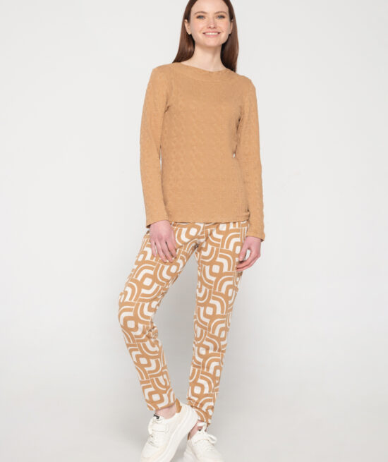 Inspired 7112 boatneck tshirt camel & 7132 high waisted sweatpants camel front