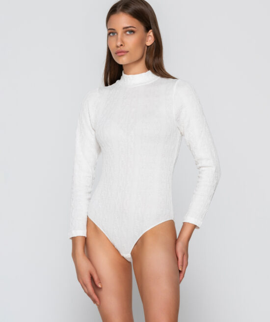 Inspired 7113 turtleneck body ivory front