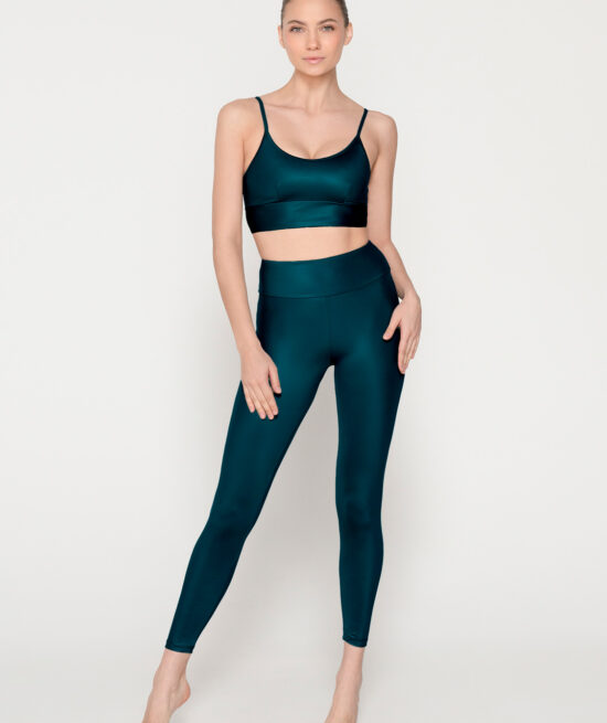 FlexFit 5100 sporty top & 5104 leggings emerald front 1