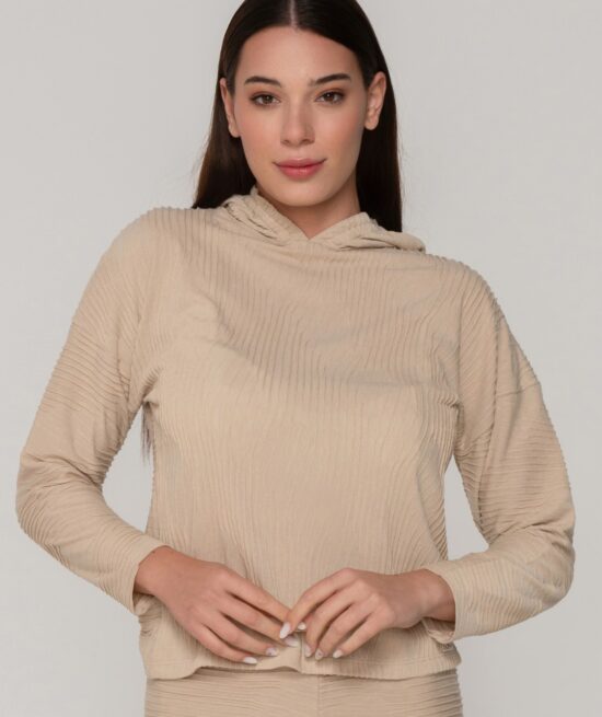 Charmed 8014 hoodie beige close cut