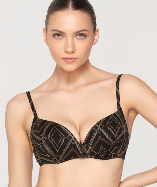 Manhattan 94324 balconette with molded cup black close cut