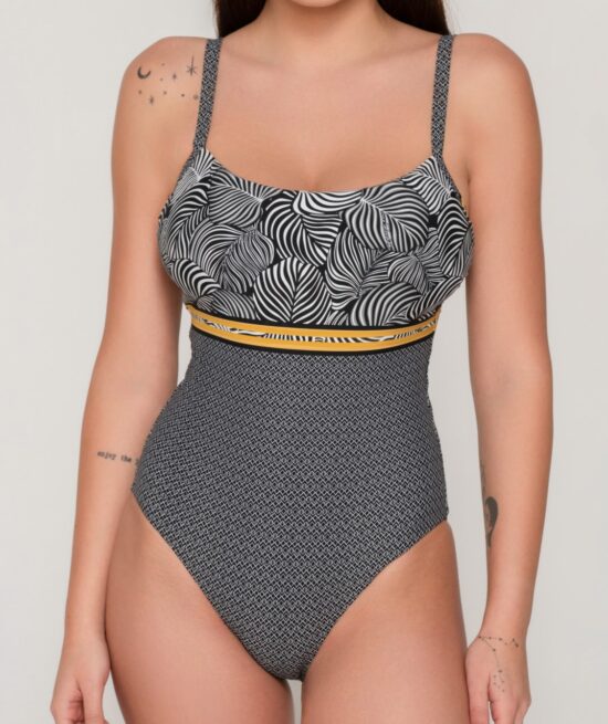 Zebra 94457 swimsuit unique close cut