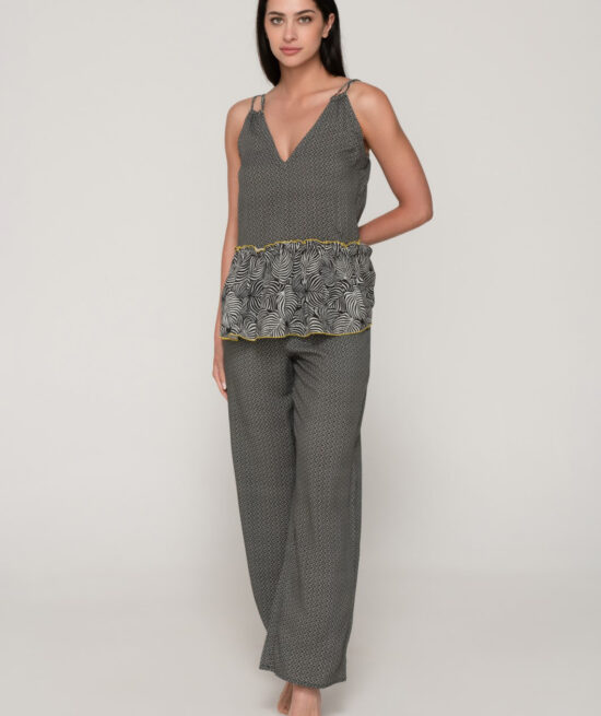 Zebra 94460 top & 94461 pants unique front