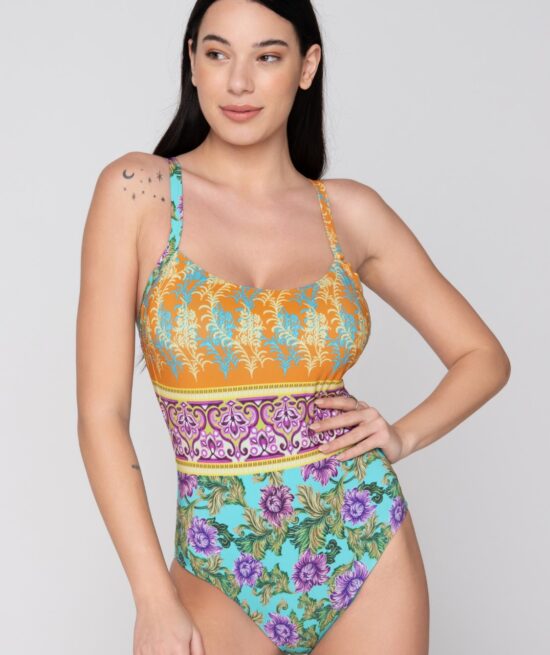 Motif ολόσωμο μαγιό με ελαφριά ενίσχυση C/D