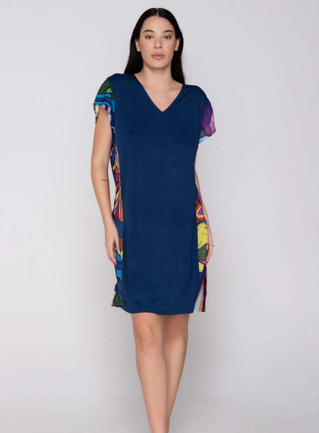 Neon 94770 kaftan unique close cut