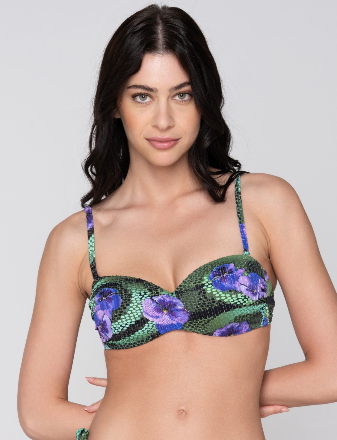 Blossom 94720 strapless with molded cup unique close cut