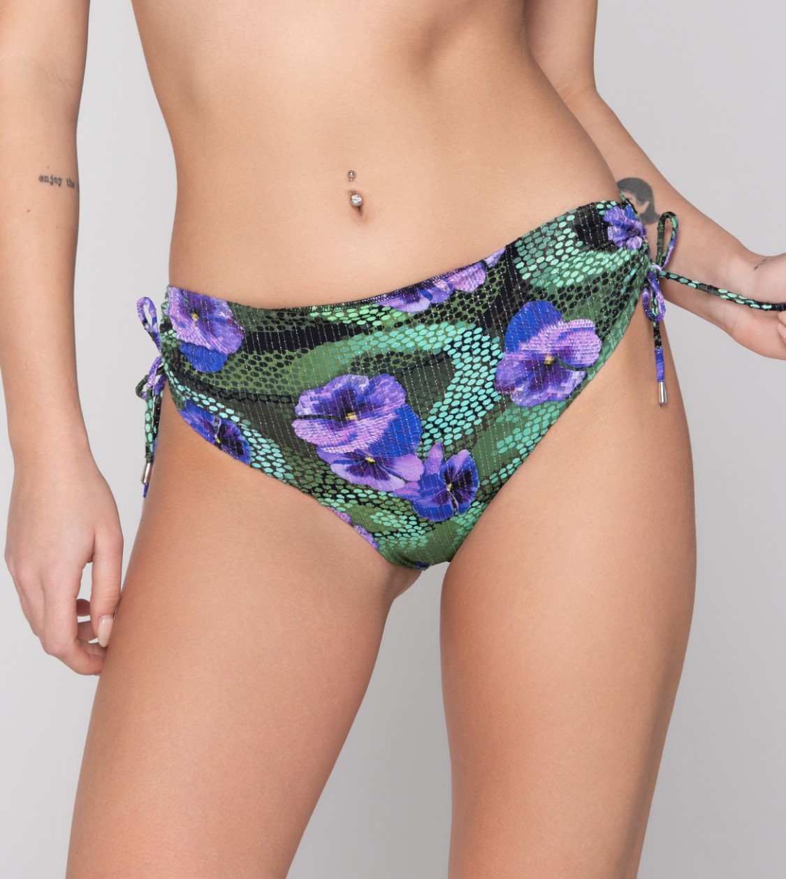 Blossom 94727 ruched side bottom unique close cut